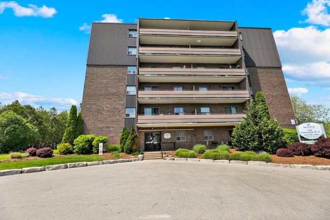 Photo du bâtiment - Park Tower Apartments