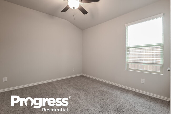 Foto del edificio - 1331 Black Canyon Ave