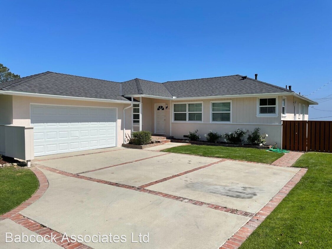 Primary Photo - 3 br, 2 bath House - 5527 Elmbank Road