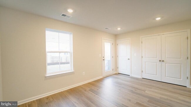 Foto del edificio - 103 Brashear Ct