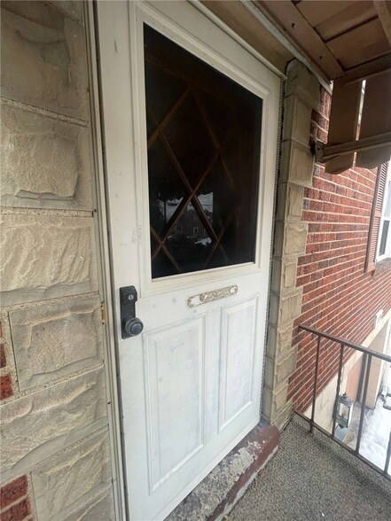 Building Photo - 149 Parkwood Rd