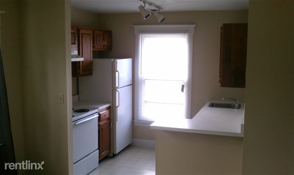 Building Photo - 2332 Beechmont Ave