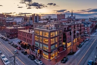 Building Photo - 50 India St