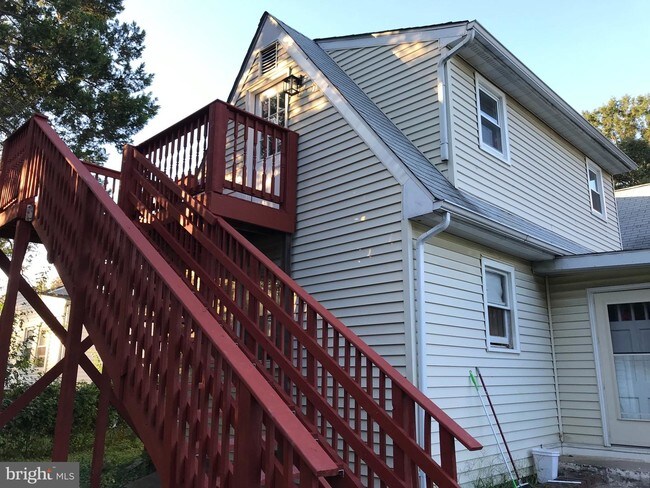 Foto del edificio - 450 Buttonwood Ave