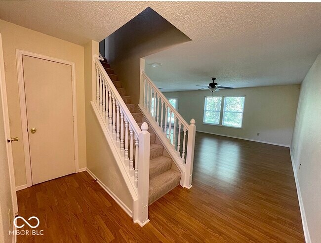 Foto del edificio - 6909 Earlswood Dr