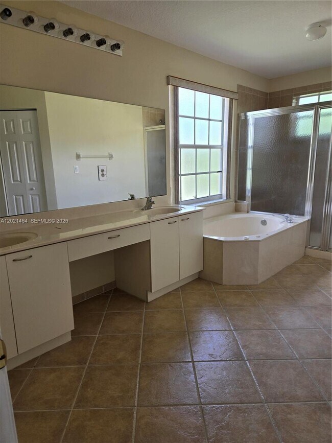 Foto del edificio - 2221 Sloane Pl