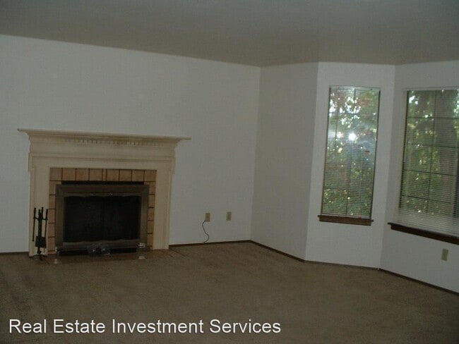 Building Photo - 2 br, 2 bath Apartment - 3731 S Orchard St...