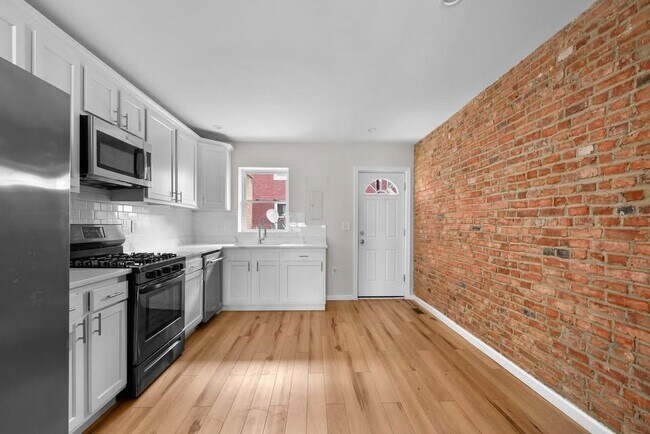 Foto del edificio - 2230 Orleans St