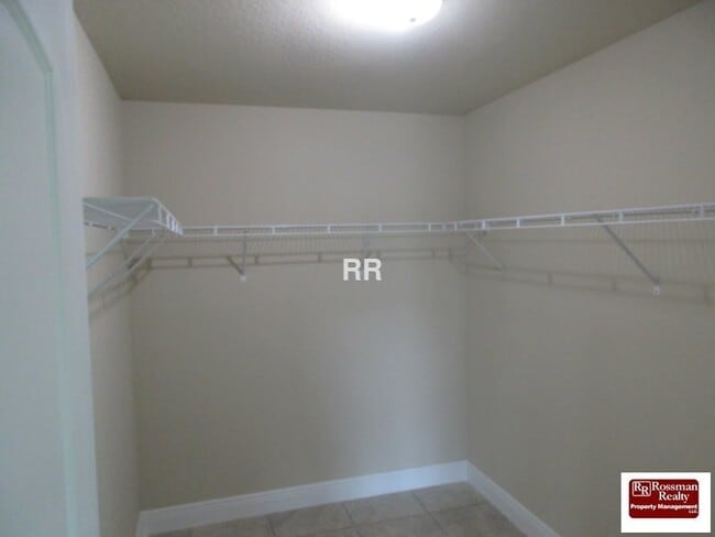 Foto del edificio - 1102 SW 23rd St