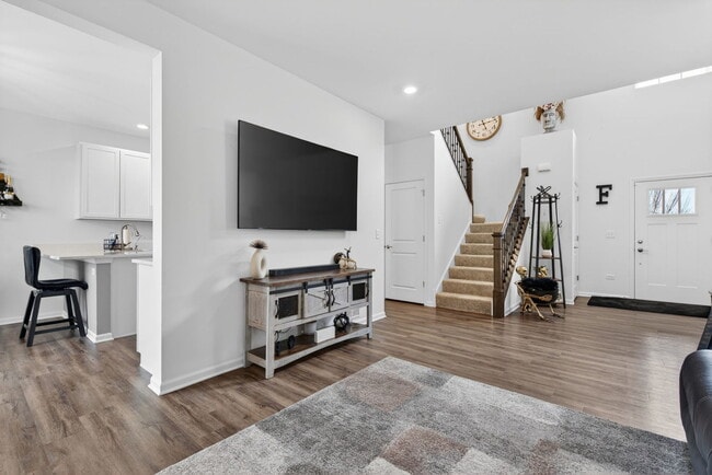 Building Photo - 15012 W Cyrus Dr