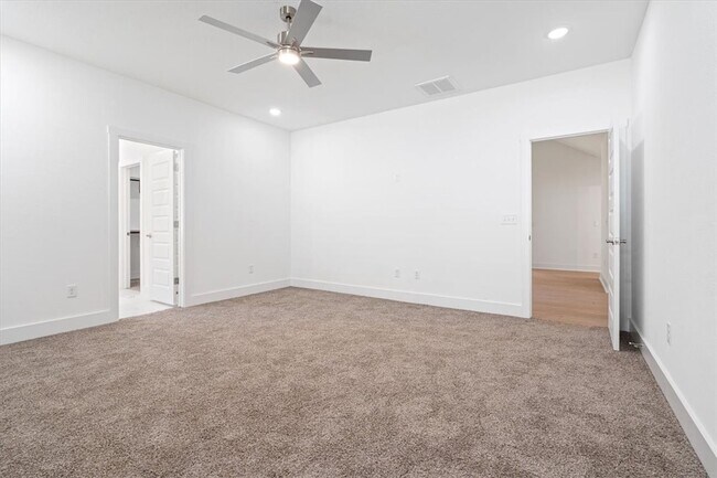 Foto del edificio - 7004 SW Basswood Ave