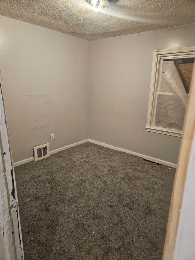 Foto del edificio - 3 Bedroom 1 Bath Ranch