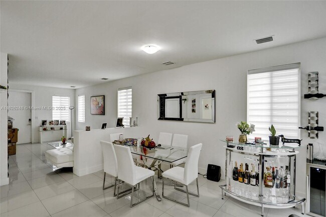Foto del edificio - 10265 NW 72nd Terrace