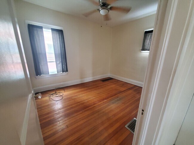 Foto del edificio - 5407 Brow Ave