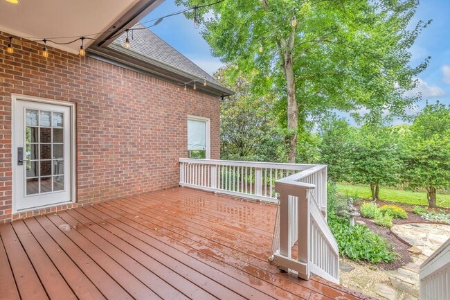 Building Photo - Downtown Franklin 4bdrm/4bath for rent!