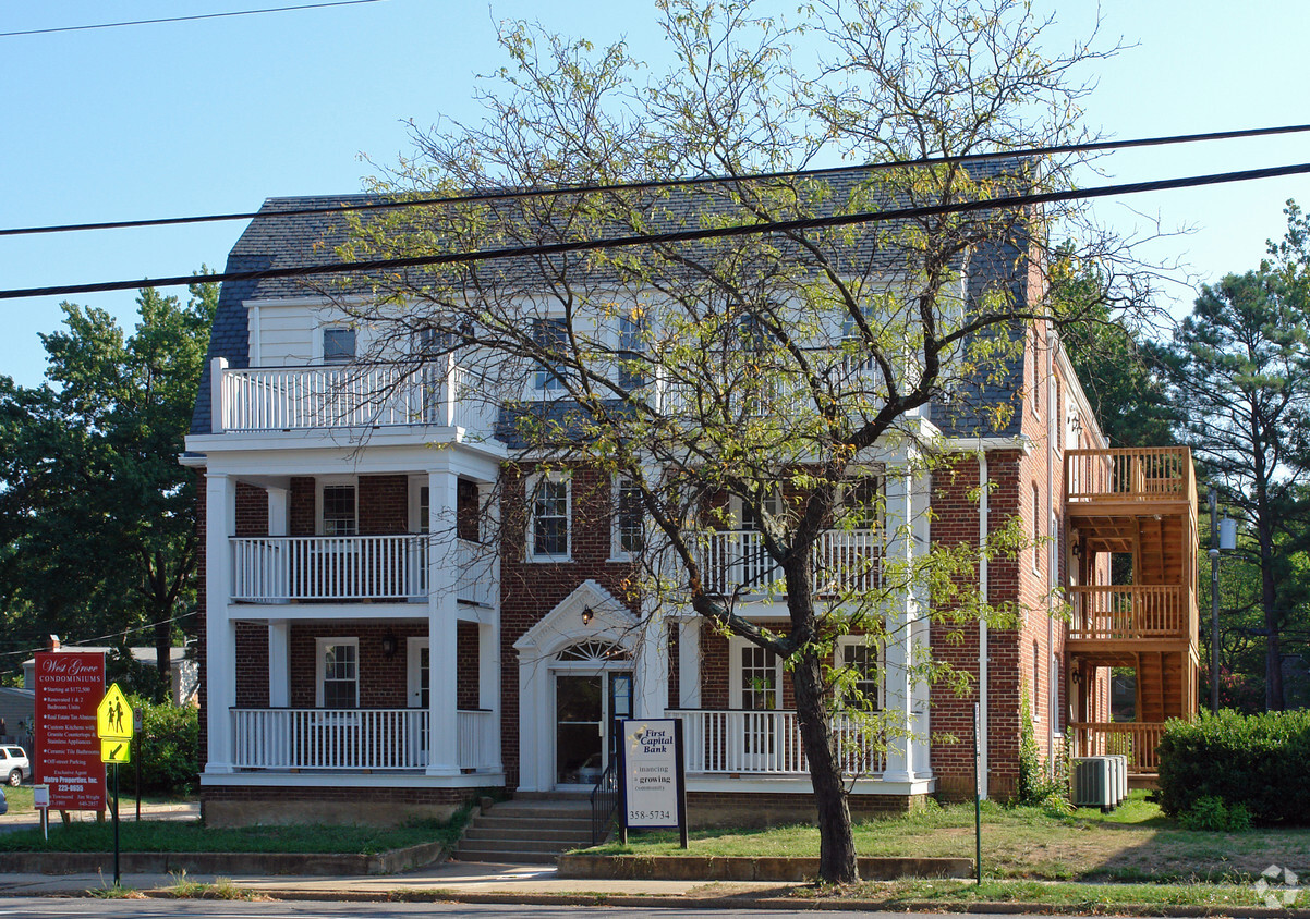 Foto del edificio - West Grove Condominium