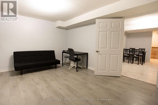 Building Photo - 87 Raymerville Dr