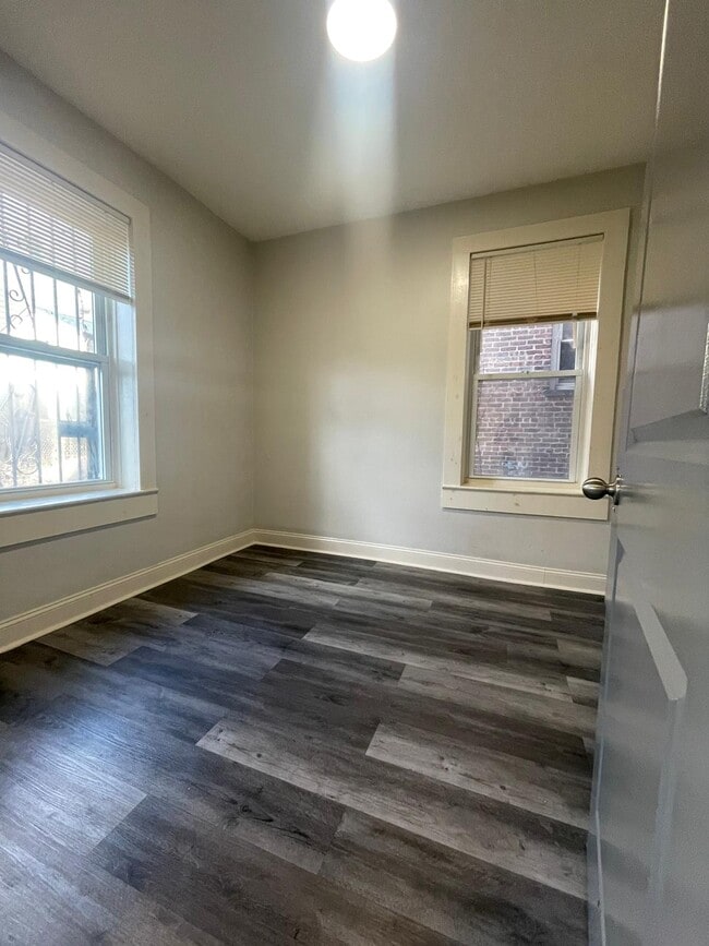 237 Fowler ave 3 - 238 Fowler Ave
