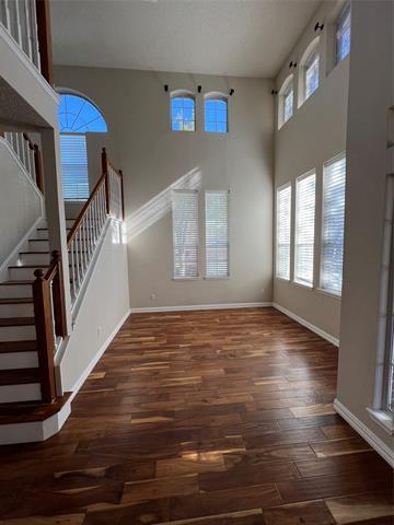 Building Photo - 5105 Gulfport Dr