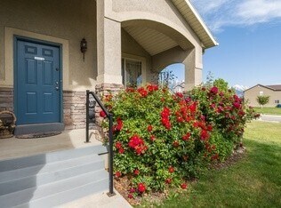 Foto del edificio - 729 Apple Grove Ln