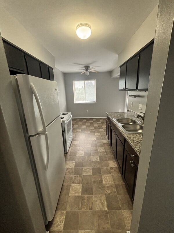 Foto del edificio - 36777 Sibley Rd