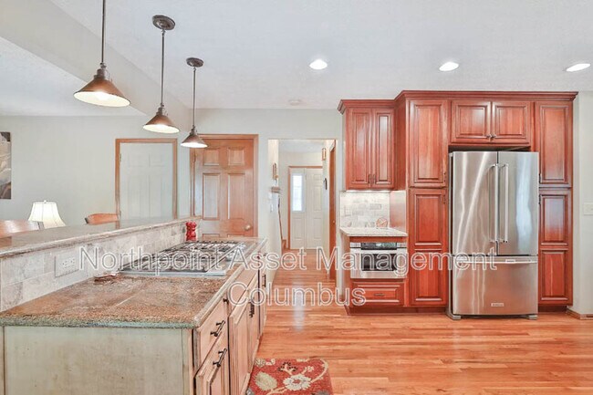 Building Photo - 1028 Oakshade Dr
