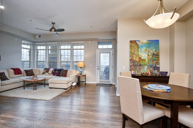 very spacious living and dining areas. - 7820 Inverness Blvd