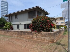 Building Photo - 1779 Malanai St