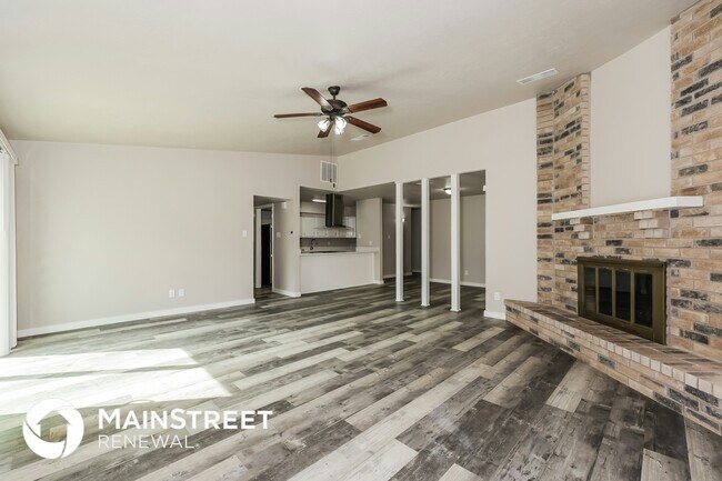 Building Photo - 4129 7 Gables St