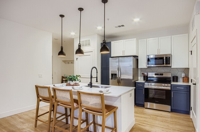 Agave Ranch Kitchen - Agave Ranch Modern Apartments