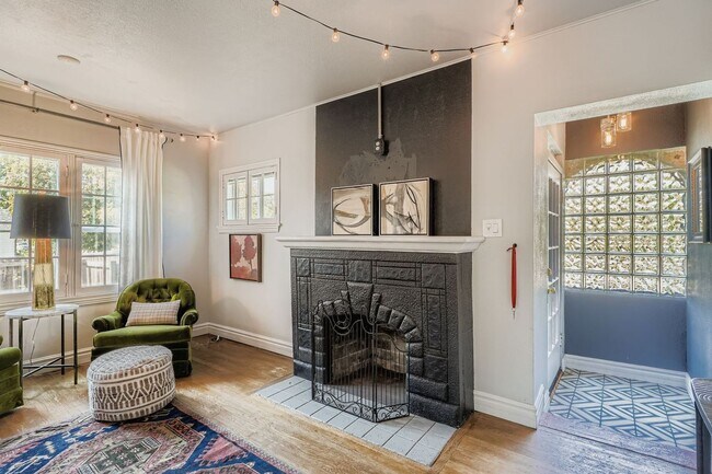 Building Photo - LOCATION LOCATION!! Updated 1925 Tudor-sty...