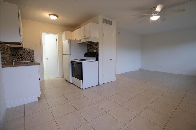 Foto del edificio - 400 SW 7th Ave