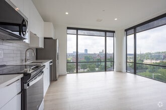 2BR, 1BA - 894 SF - Kitchen/LR - The 616