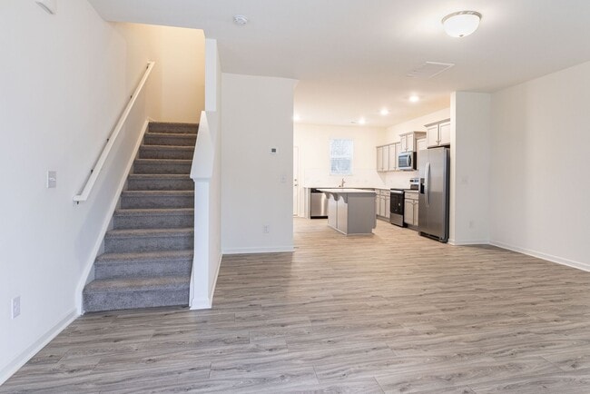 Building Photo - Beautiful 3 Bedroom Townhome Near I-85 – AVAILABLE SEPTEMBER 2026