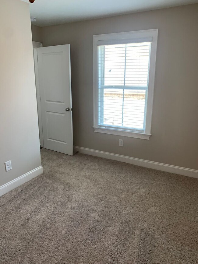 Foto del edificio - 1960 Armistead Ln