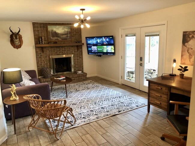 Sala de estar - 2910 Aspen Dr