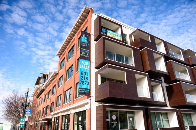 Building Photo - 316 W 200 S
