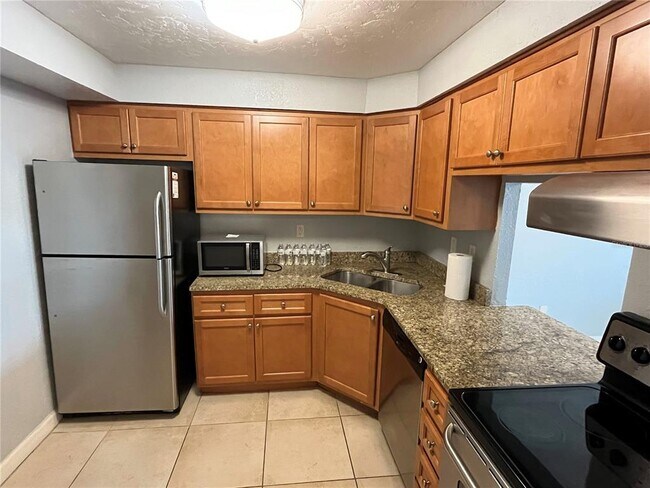 Foto del edificio - 2650 Coconut Bay Ln