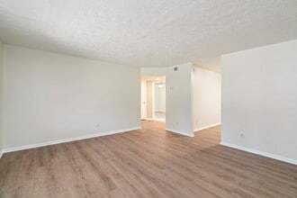 Building Photo - 4808 Cannon Ridge Dr
