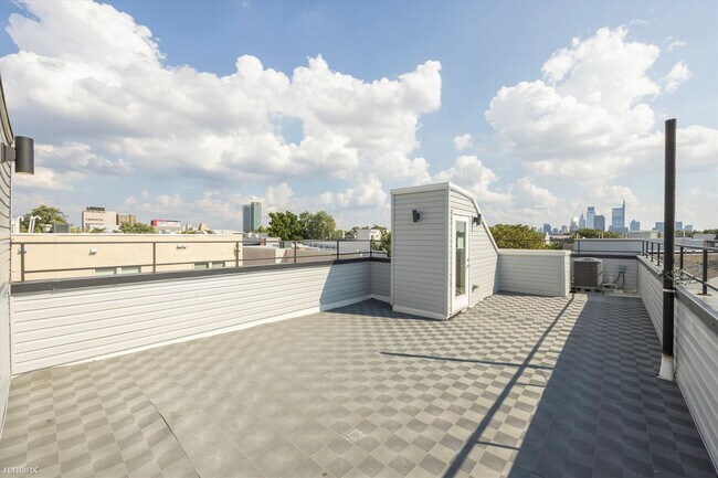 Foto del edificio - 3 br, 2 bath 4plex - 1804 W Berks St Unit 112
