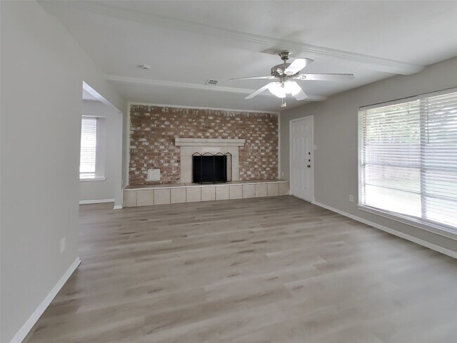 Foto del edificio - 7506 Lemon Tree Cir