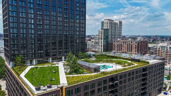 Photo - Allied Harbor Point Apartments