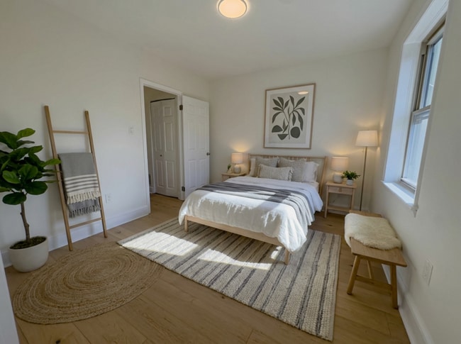 Building Photo - 1919 Mt Vernon St