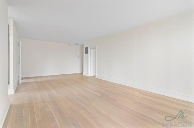Building Photo - 2 bedroom in New York NY 10023