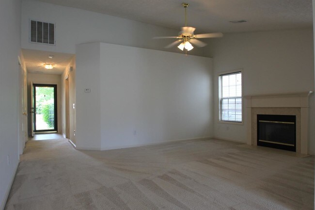 Foto del edificio - 3048 River Run Trail