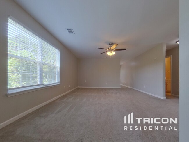 Building Photo - 176 Elderberry Point