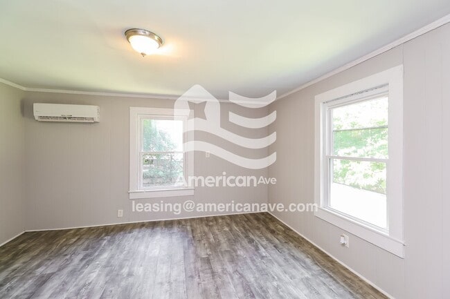 Foto del edificio - 916 W Rankin Ave