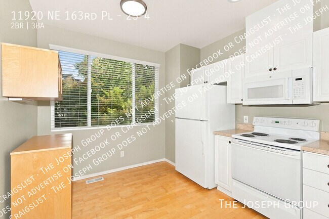 Building Photo - 11920 NE 163rd Pl