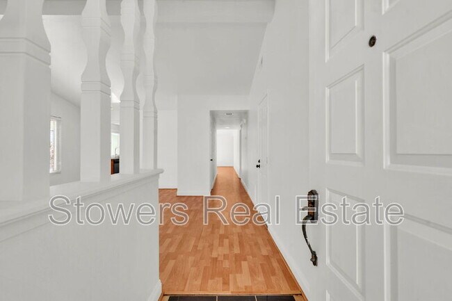 Foto del edificio - 2940 Sombrero Cir