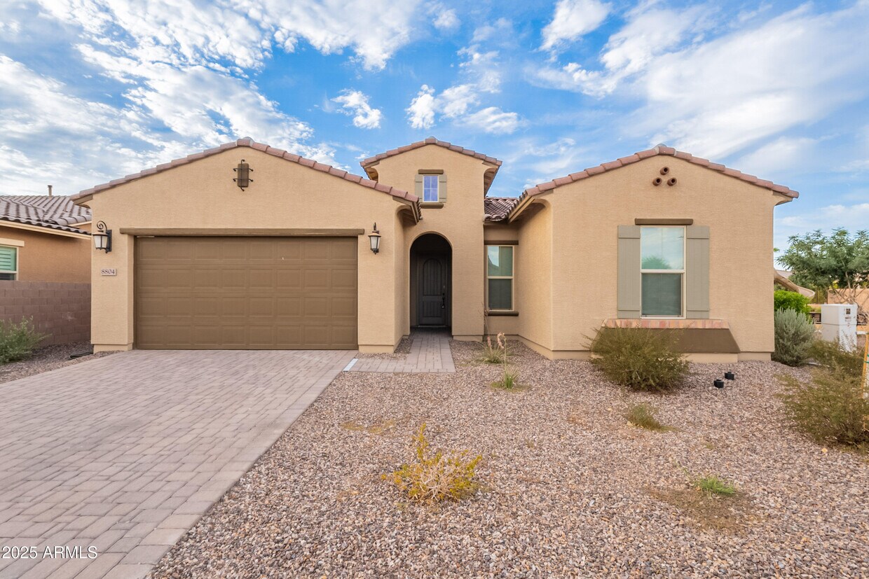 Foto principal - 8804 W Vista Ave